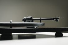 Pro-Ject E1.2 BT High Gloss Black + Pick it MM E (7)