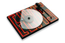 Pro-Ject ELVIS + Sumiko Rainier - Limitovaný gramofon věnovaný králi rock 'n' rollu Pro-Ject ELVIS + Sumiko Rainier - Limitovaný gramofon věnovaný králi rock 'n' rollu