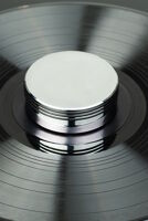 Pro-Ject  Record Puck RS - BRASS CHROME - přítlačné závaží 1030 g (3)
